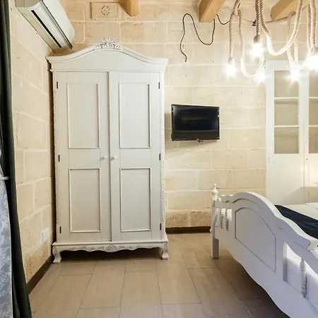 A Special, Beautiful 4br Lux In Ferry By 360 Estates *
