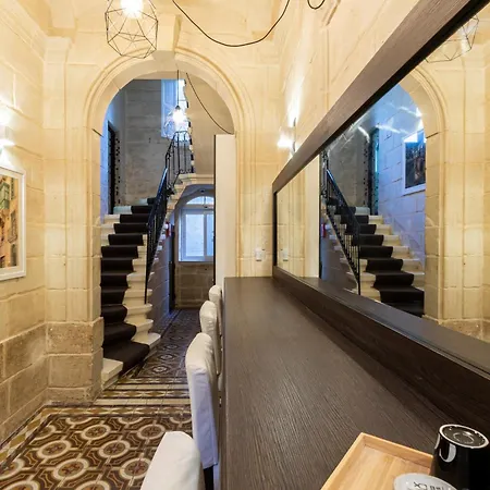 شقة A Special, Beautiful 4br Lux In Ferry By 360 Estates سليمة