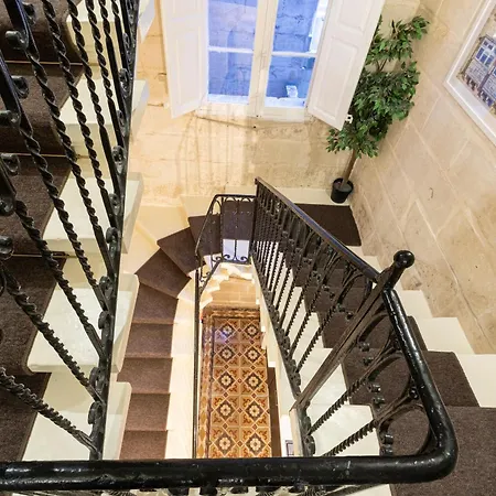 Apartman A Special, Beautiful 4br Lux In Ferry By 360 Estates Sliema
