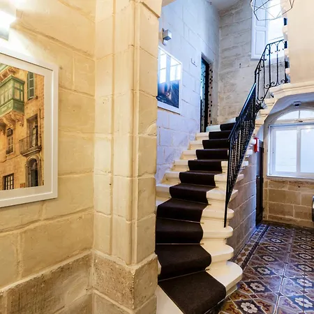 Διαμέρισμα A Special, Beautiful 4br Lux In Ferry By 360 Estates *