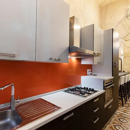 A Special, Beautiful 4br Lux In Ferry By 360 Estates Διαμέρισμα Σλιέμα